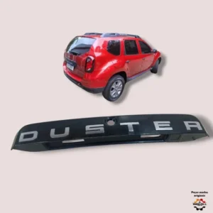 Friso Aplique Emblema Tampa Traseira Renaul Duster 2012 2019 Prateado