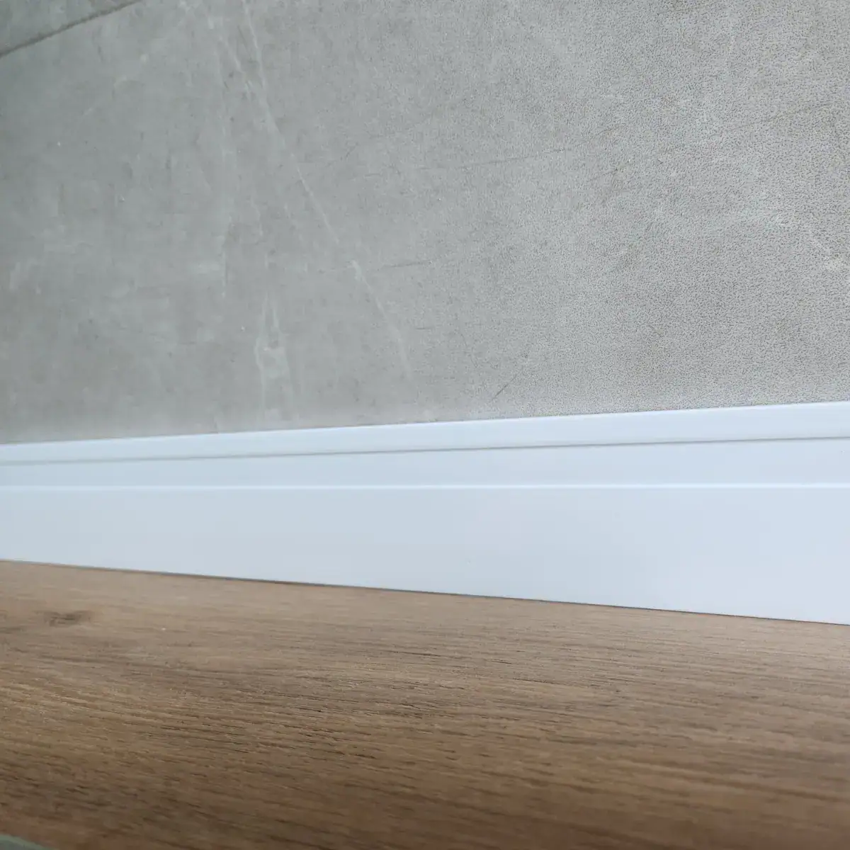 Rodapé 7cm Poliestireno Frisado Slim - Kit Com 8 Metros - Imagem 6