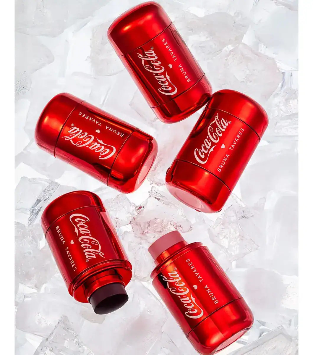 Blush Bruna Tavares Bt Coca Cola Blush Stick 6,65g - Imagem 2