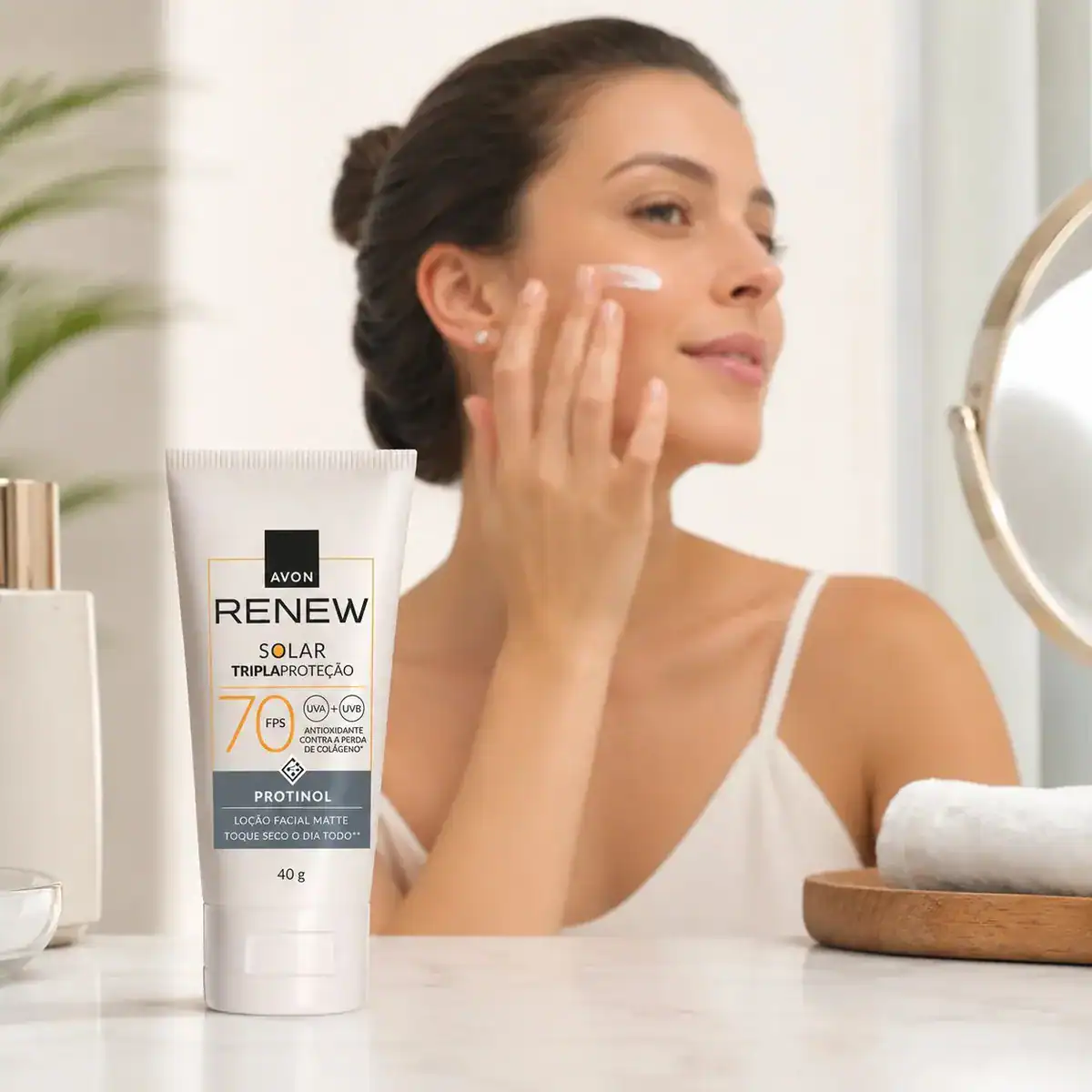 Protetor Solar Renew FPS 70 Com Protinol 40g Avon - Imagem 4